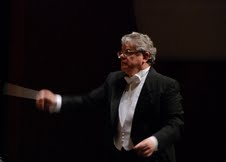 Jan Harrington conducting